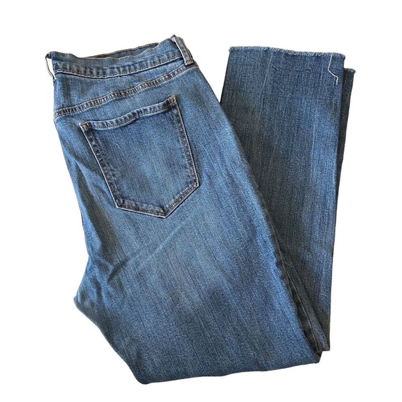 Old Navy‎ Women’s Size 14 Boyfriend Jeans Raw Hem Distressed Ripped Retro - Picture 5 of 15